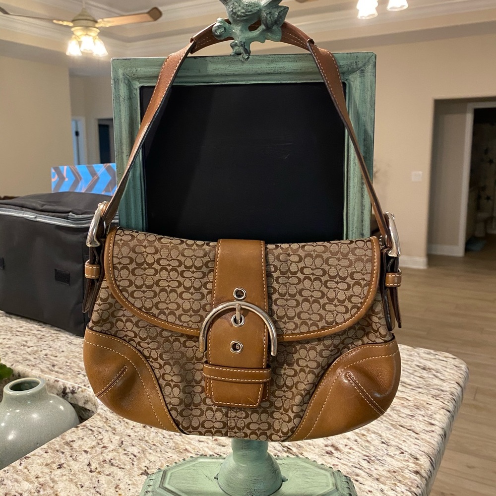 Coach bag .